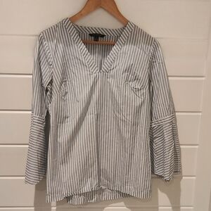 Banana Republic V-Neck Striped Blouse | Size S | Classic & Lightweight